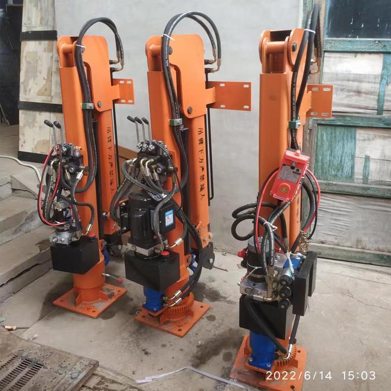 运城市重汽蓝牌随车吊 3.2吨 国六动力强 液压驱动 农用自卸起重机